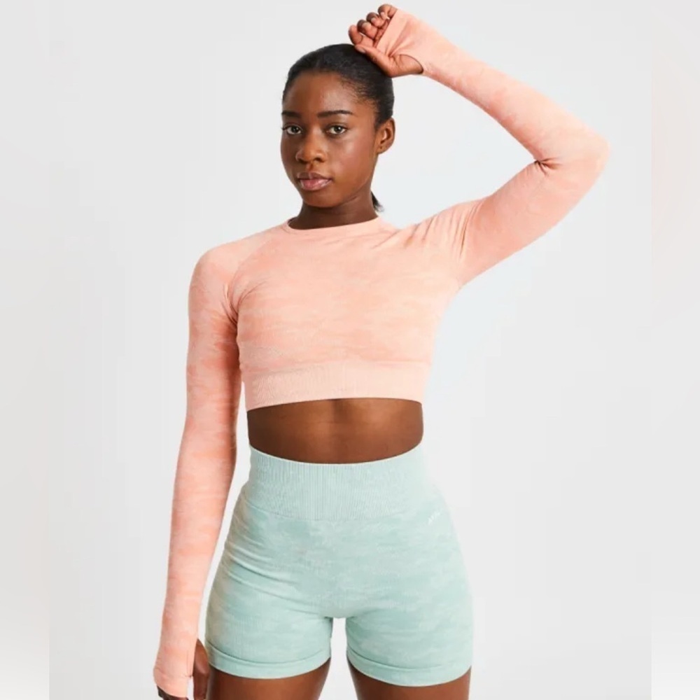 AYBL Evolve Seamless Long Sleeve Crop Top Peach Camo Womens Size Medium Gym